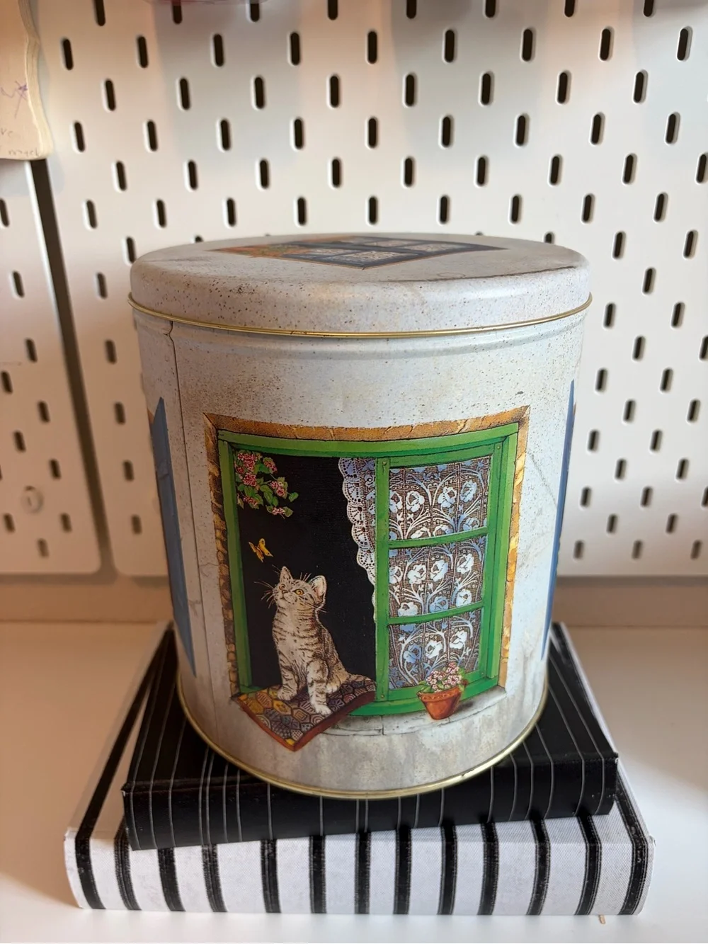 Vintage 1992 Decorative Cat Window Tin Canister - Green Accent